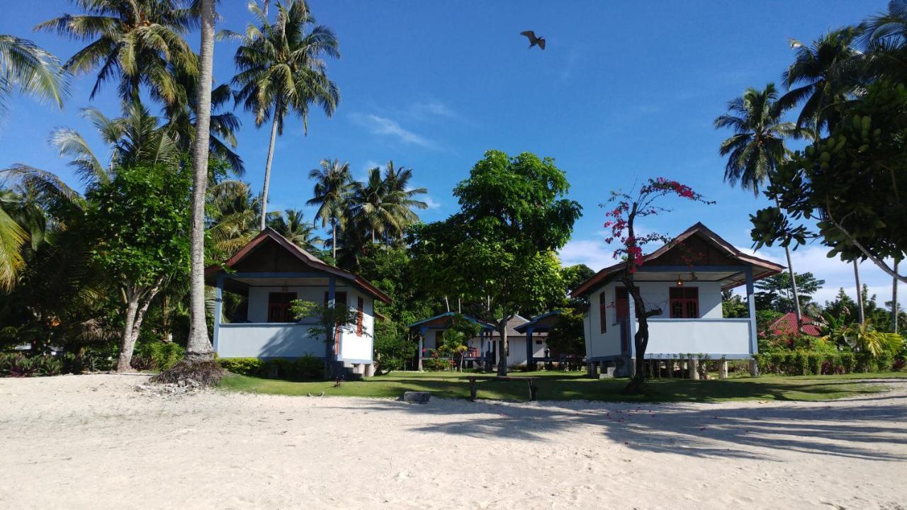 New Raya - Nias Beach Bungalows Lagudri Екстер'єр фото