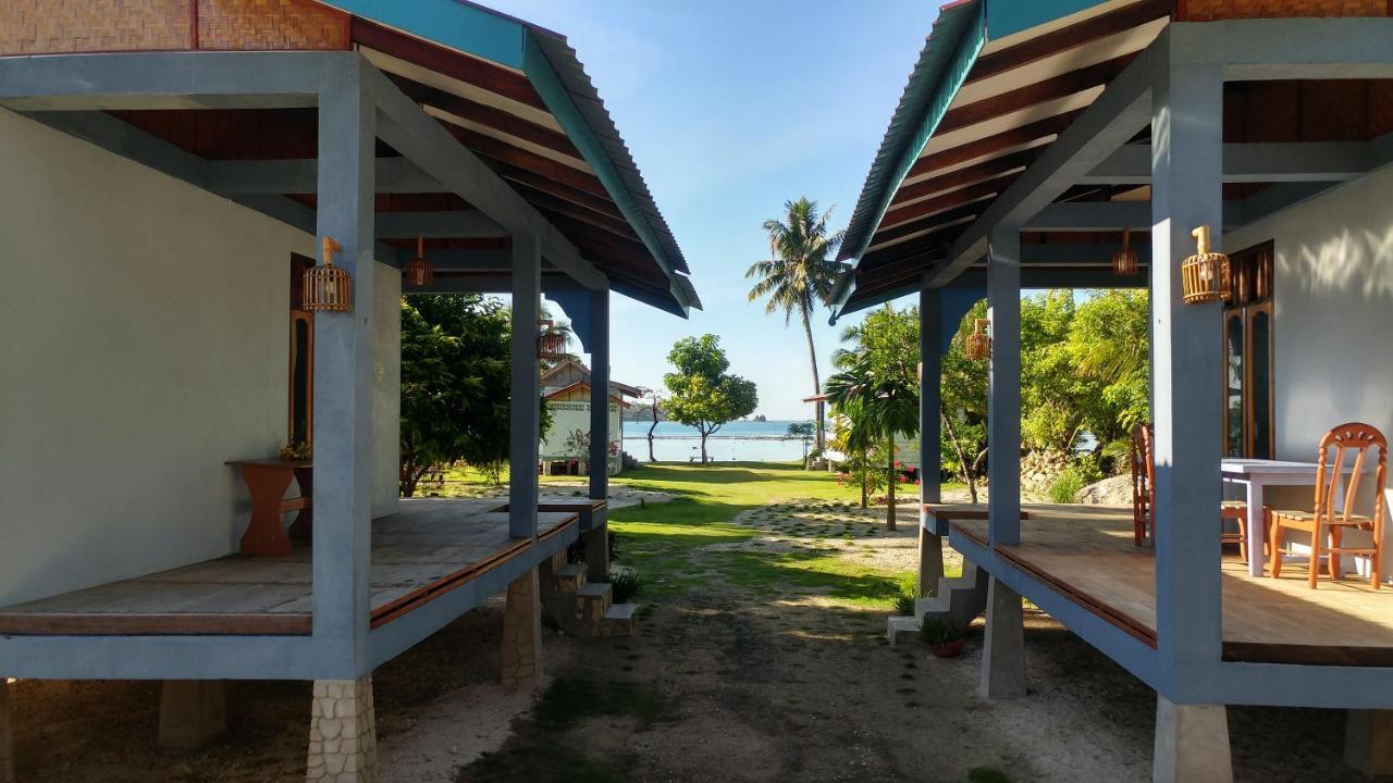 New Raya - Nias Beach Bungalows Lagudri Екстер'єр фото
