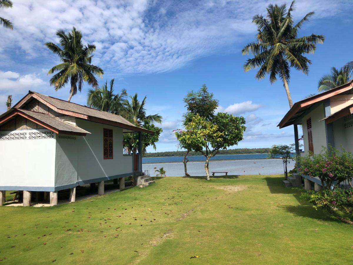 New Raya - Nias Beach Bungalows Lagudri Екстер'єр фото
